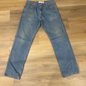 Vintage 90s 34x34 Levi regular fit jeans clean no snags distressed levis